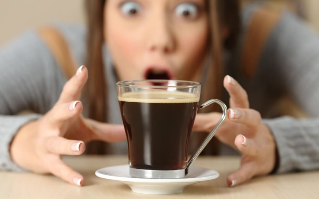 Existen contraindicaciones al consumir alimentos ricos en cafeína en exceso
